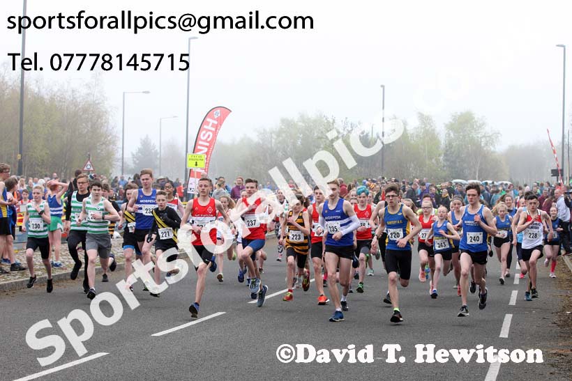 Boys and girls under-15s road race, 2019 Elswick Harirers Good Friday Road Relay, Newburn, Newcastle. Photo:  David T. Hewitson/Sports for All Pics